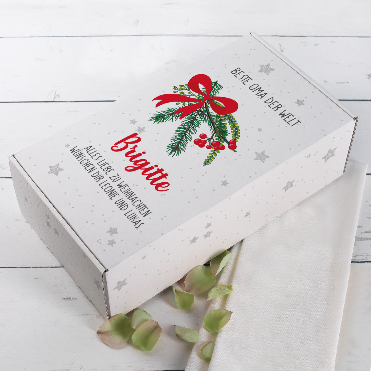 Weihnachtsgeschenkbox mit Tannenzweig- und Schleifenmotiv, personalisiert mit Name „Brigitte“ und Weihnachtsgruß