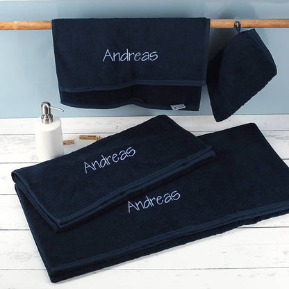 Nachtblaues Handtuchset mit Name gestickt, 4-teilig