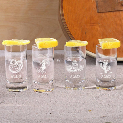 Chamaeleon Leguan Papagei Tucan Sombrero Hut und Kaktus werden auf 4 Schnapsgläser und mit Wunschname graviert