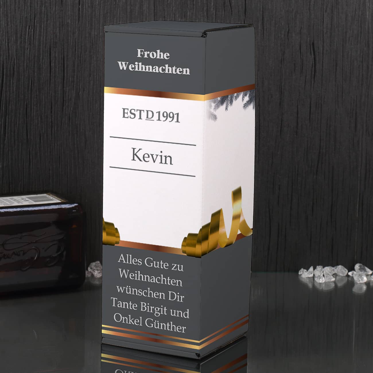Verpackung im weihnachtlichen Stil mit individueller Beschriftung