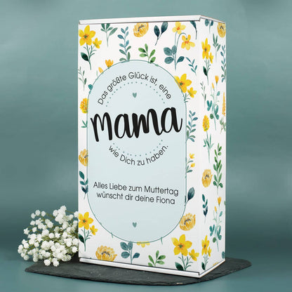 Persönliche Präsentbox - Das größte Glück ist, eine Mama wie Dich zu haben. - mit Ihrem Wunschtext und gelben Blüten bedruckt