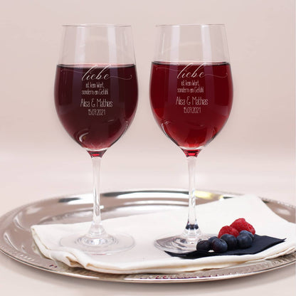 Zwei gravierte Leonardo Weingläser zur Hochzeit mit Namen und Datum