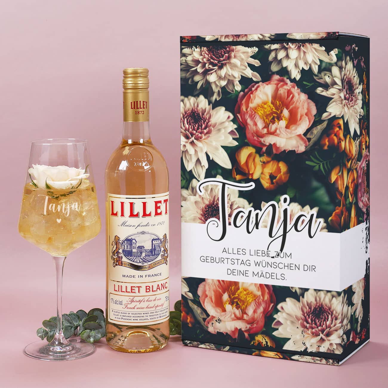 Geschenkset mit Lillet Blanc, graviertem Weinglas und Vintage Geschenkverpackung