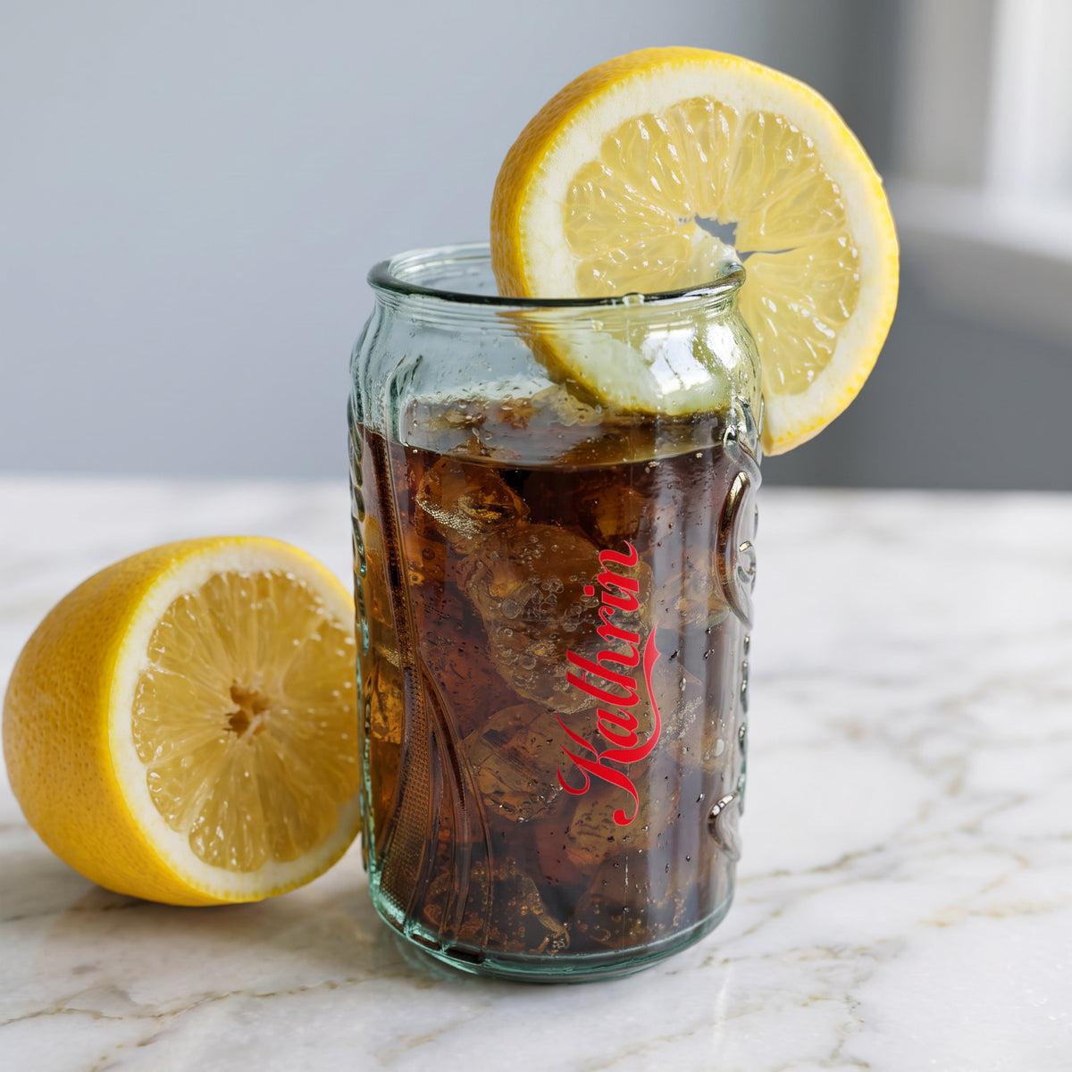 Coca-Cola Glas mit Wunschname im Retro-Dosenstil 
