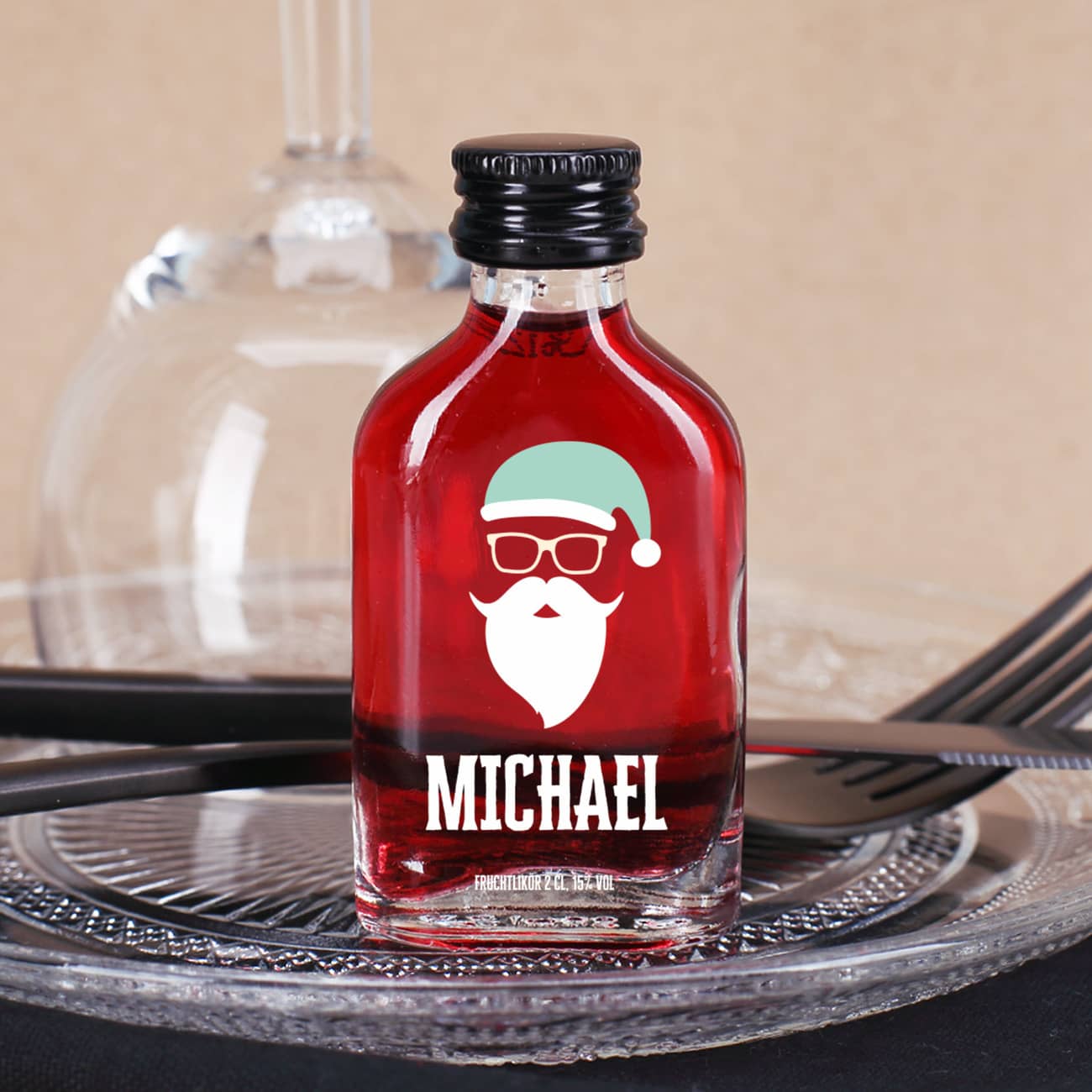 Weihnachtlicher Schnaps mit Hipster Nikolaus Motiv und Ihrem Namen