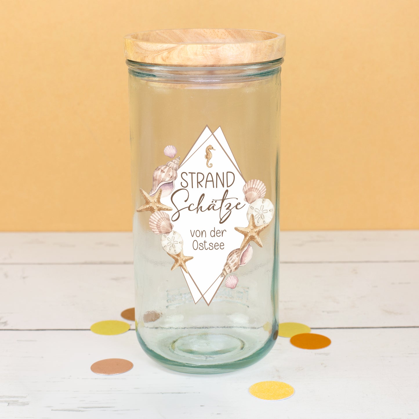 Leeres Vorratsglas aus recyceltem Glas mit Holzdeckel und Strand Schätze Motiv, personalisiert mit dem Text von der Ostsee