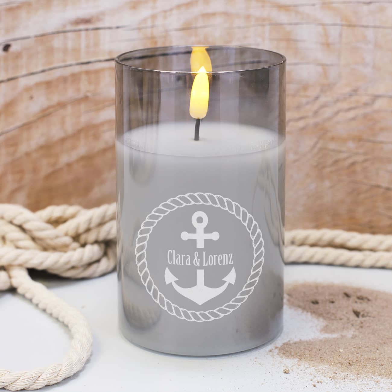 LED Echtwachskerze im Glas mit persönlicher Gravur