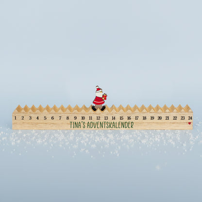 Adventskalender aus Holz mit Weihnachtsmann-Figur als Weihnachtsdeko 
