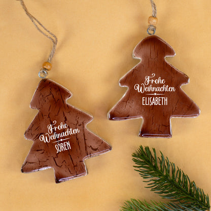 Zwei personalisierte Weihnachtsbaum-Anhänger aus Holz mit den Namen Sören und Elisabeth sowie Schnur zum Aufhängen