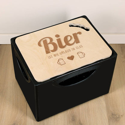 Bierkastendeckel mit großem Bier Schriftzug und einem Bier und Herz Motiv