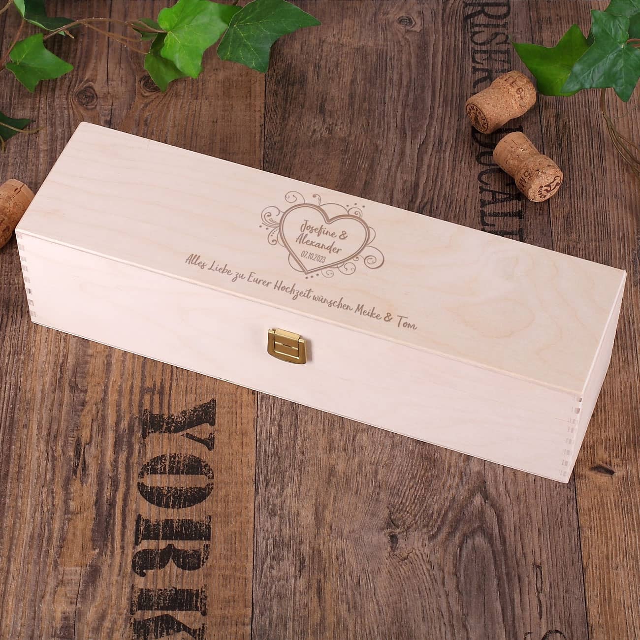 Geschenkbox mit Gravur zur Hochzeit 