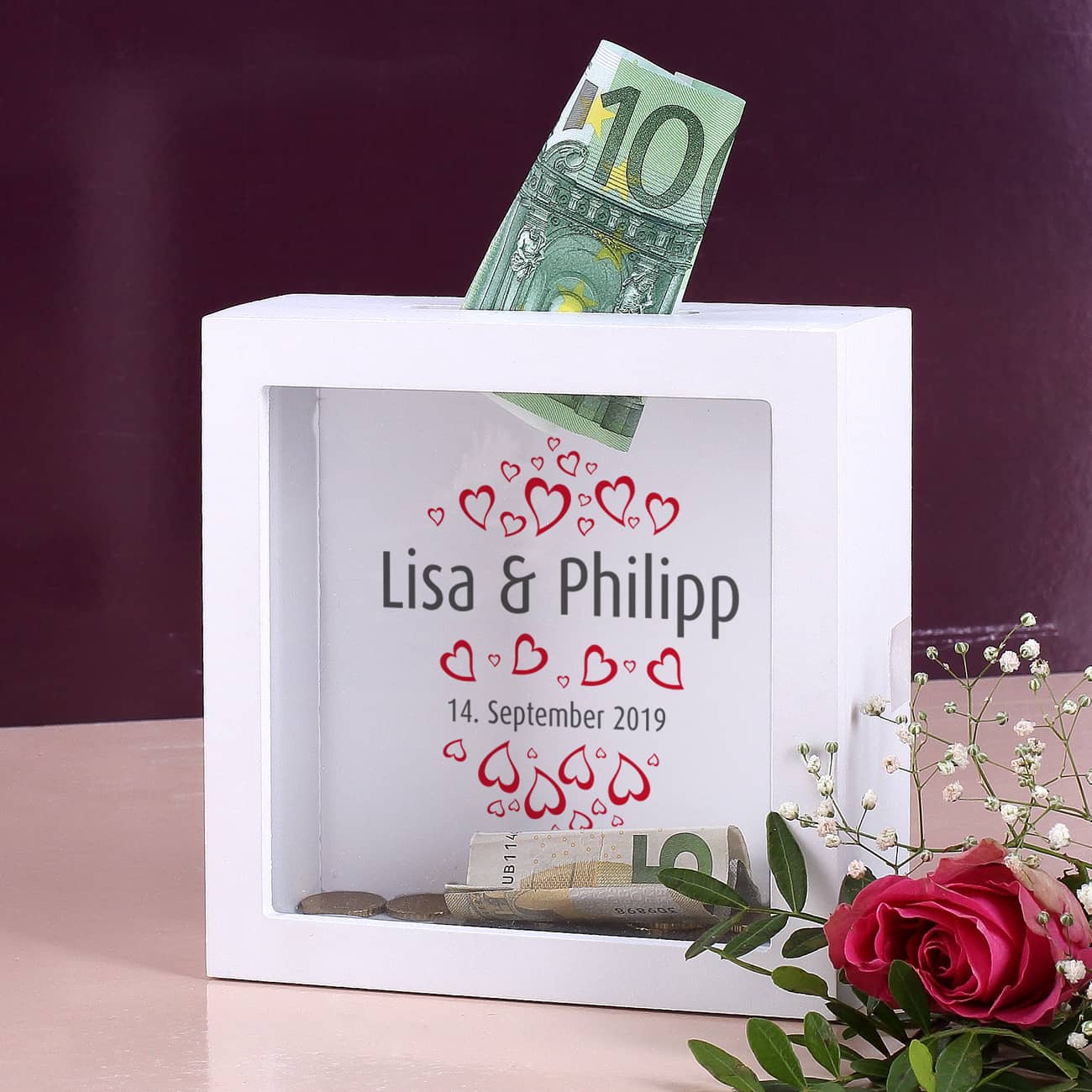 Bilderrahmen Spardose zur Hochzeit mit Herzen, Namen und Datum bedruckt