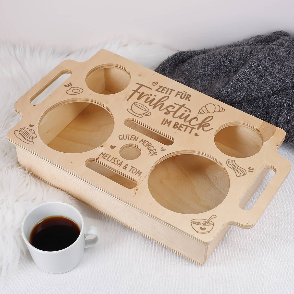 Graviertes Tablett für Frühstück im Bett – Geschenk für Paare – geschenke -online.at