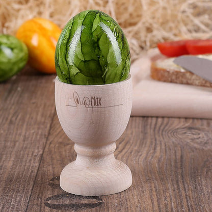 Gravierter Eierbecher aus Holz zu Ostern