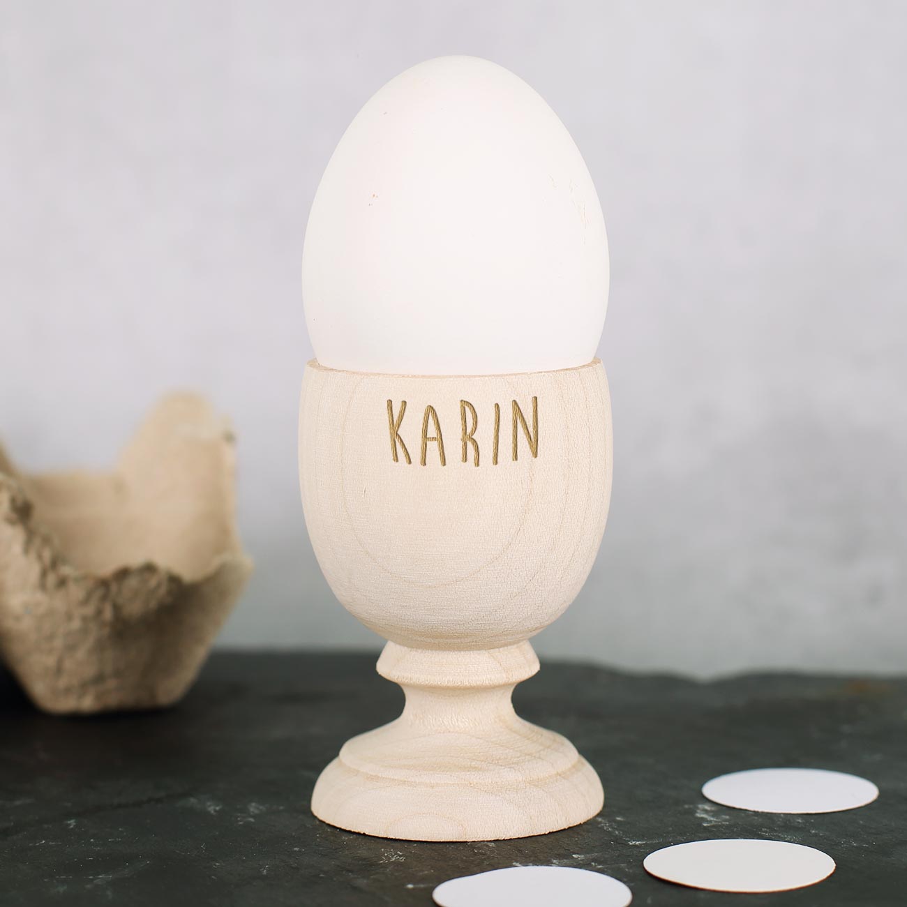 Eierbecher aus Holz mit Name