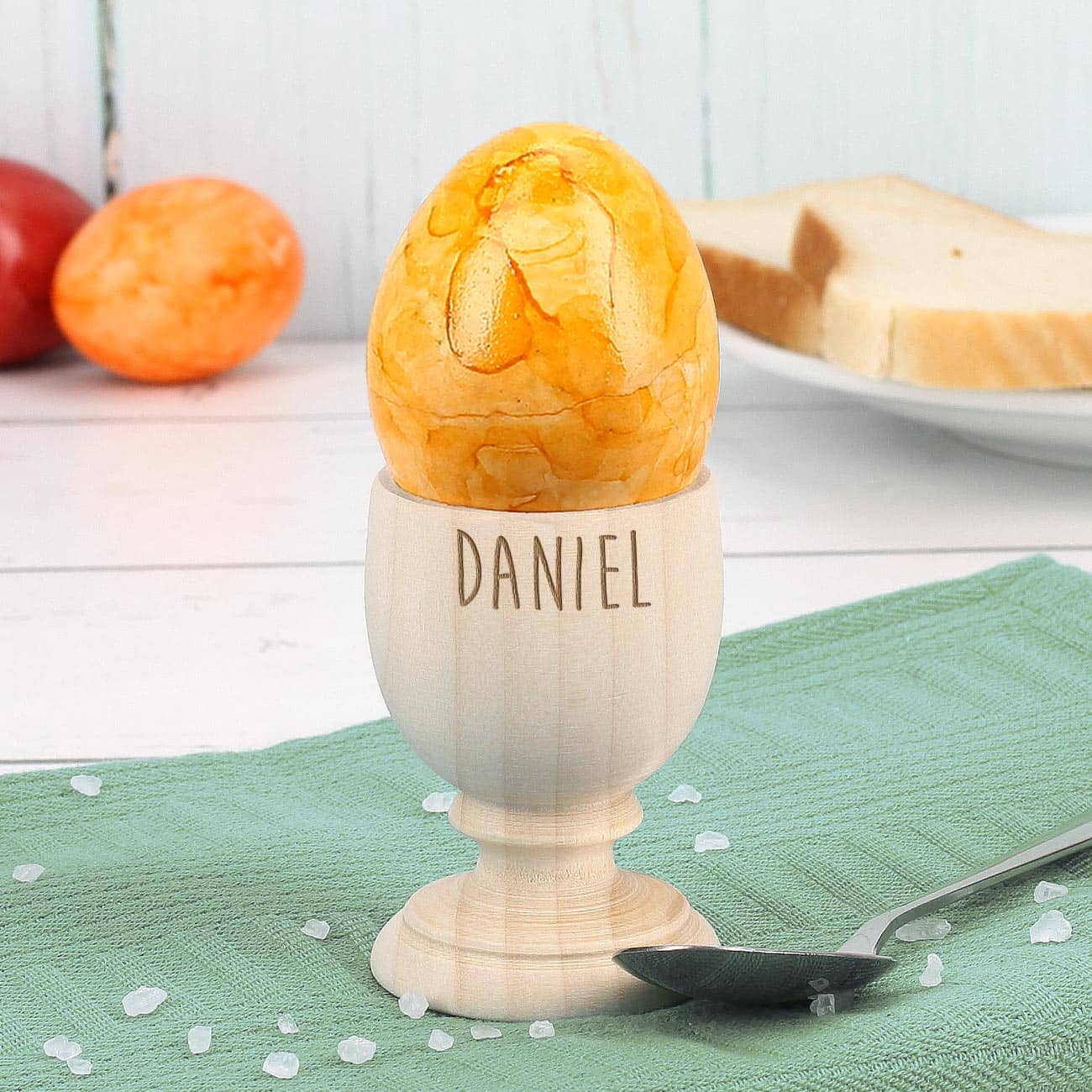 gravierter Eierbecher mit Name zu Ostern