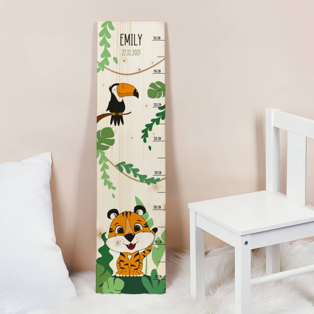 Messlatte mit Tiger und Tucan als Motiv mit Name personalisiert