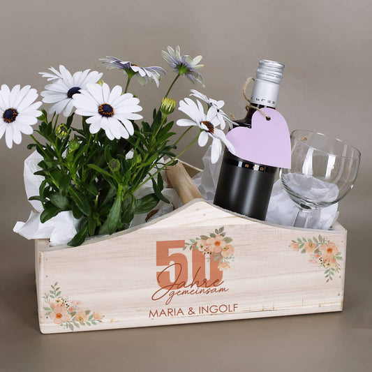 Pflanzkorb zur goldenen Hochzeit mit Namen personalisiert