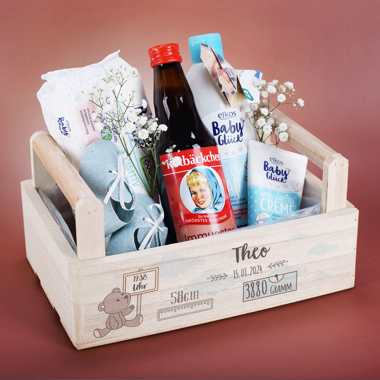 Personalisierter Geschenkkorb für Jungen 