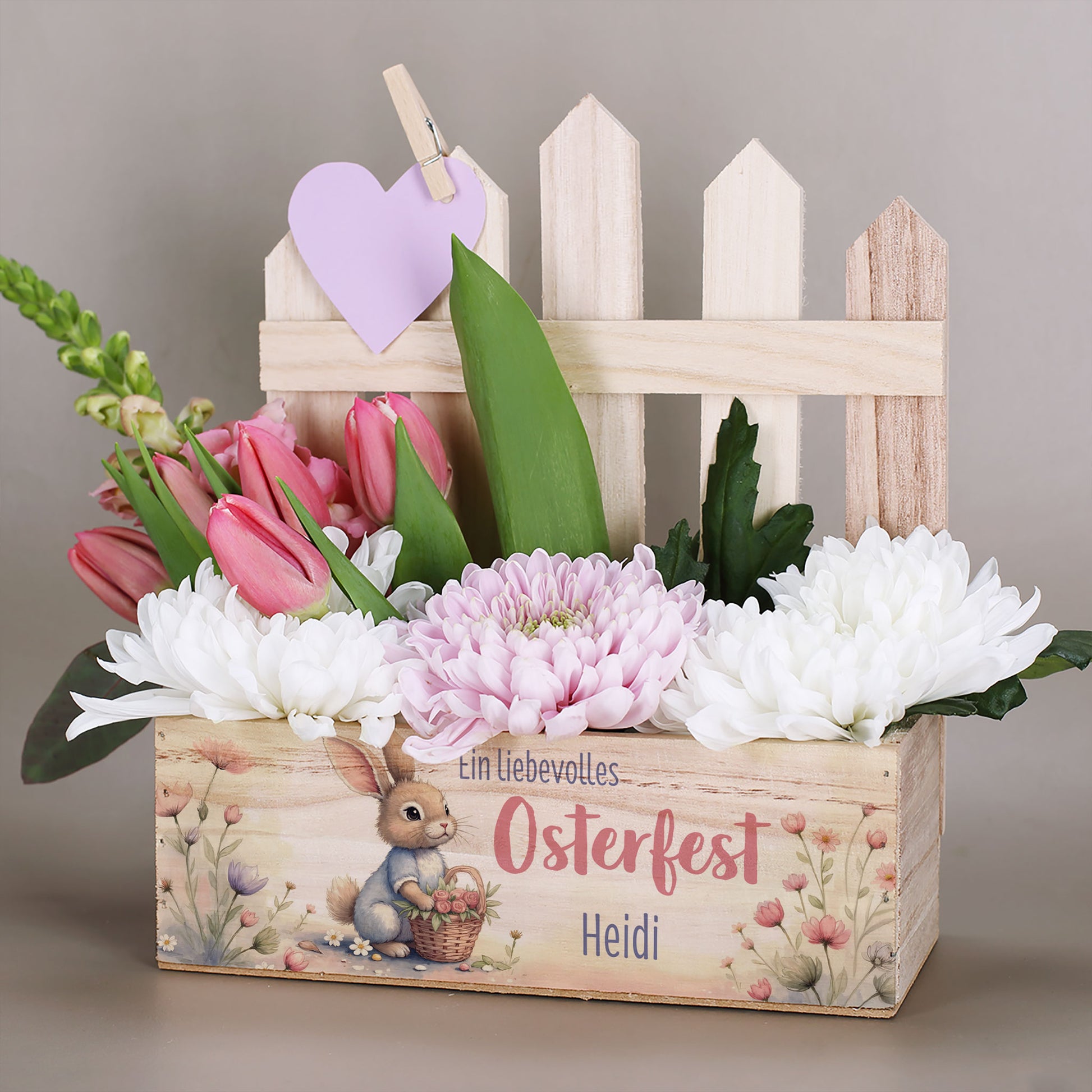 Oster-Pflanzkorb aus Holz mit Hasenmotiv „Ein liebevolles Osterfest“ und personalisiertem Namen