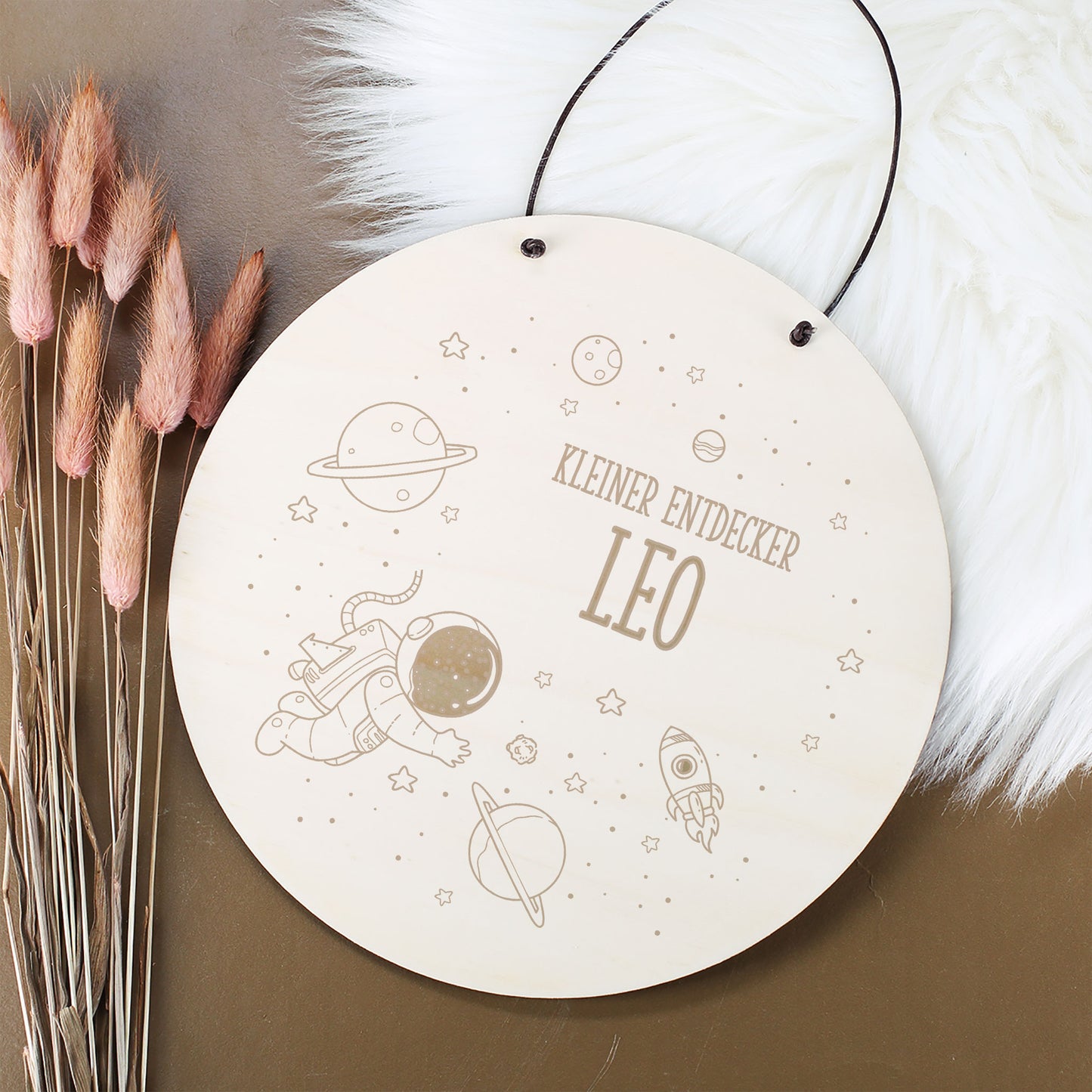 Türschild aus Holz mit Weltraum-Motiv fürs Kinderzimmer