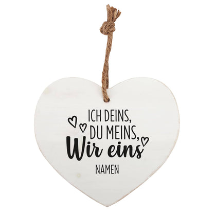 Holzherz zum Aufhängen mit Namen nach Wunsch