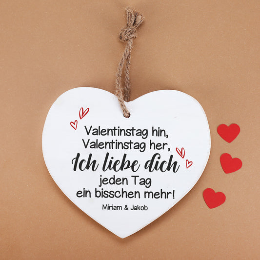 Holzherz als Geschenk zum Valentinstag mit Ihrem Wunschtext