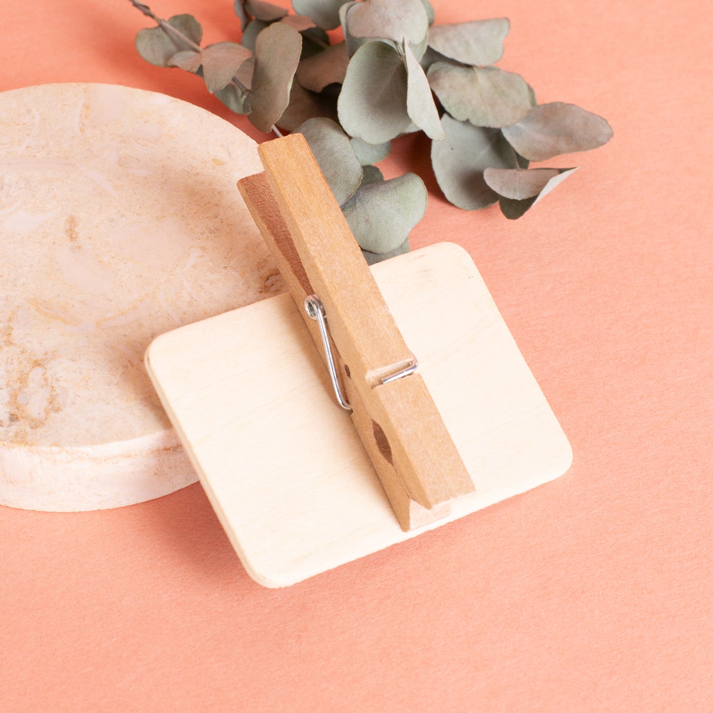 Tischnummer als Holztafel mit Klammer für Hochzeiten, Geburtstage & Feiern