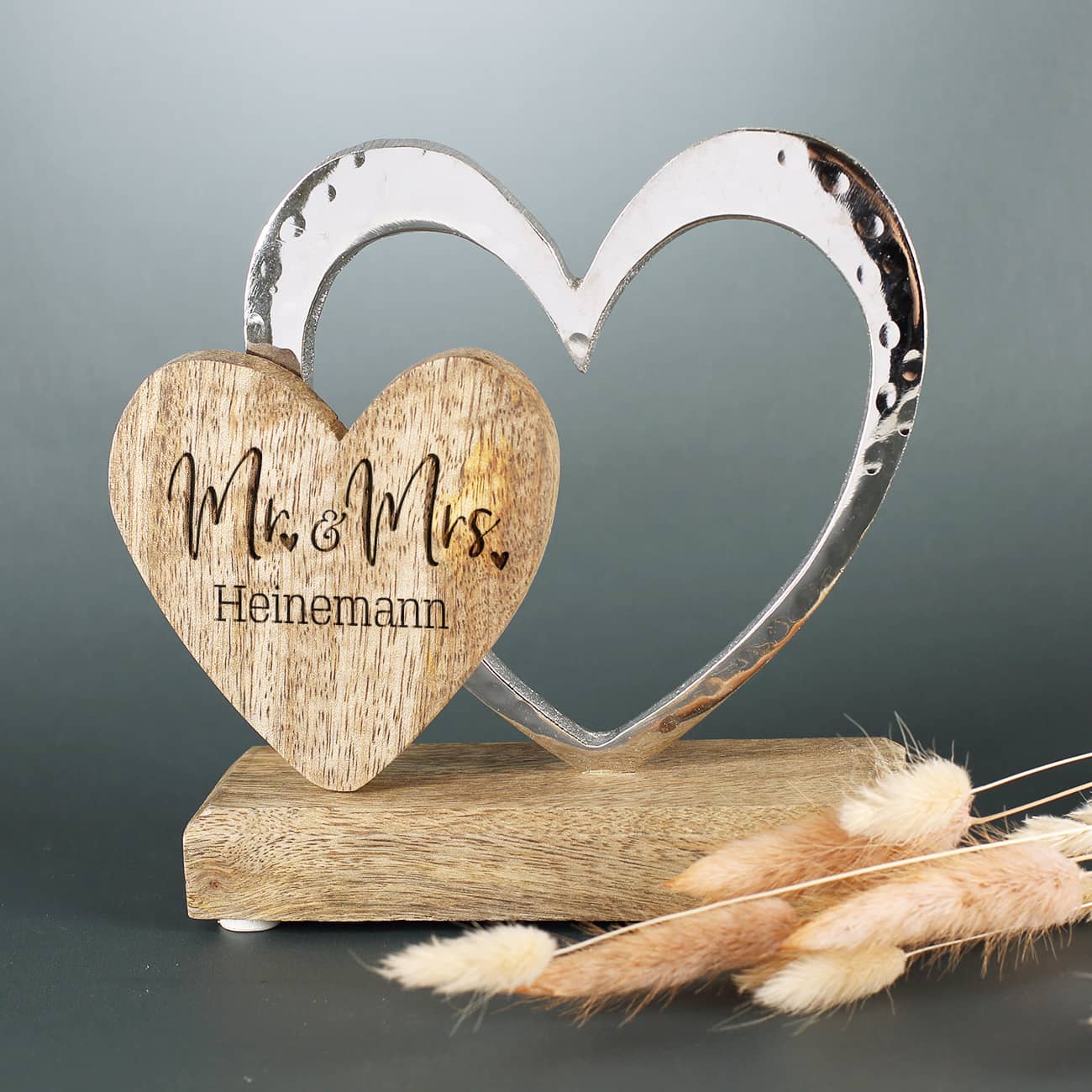 Mr & Mrs Herzskulptur zur Hochzeit mit edler Gravur