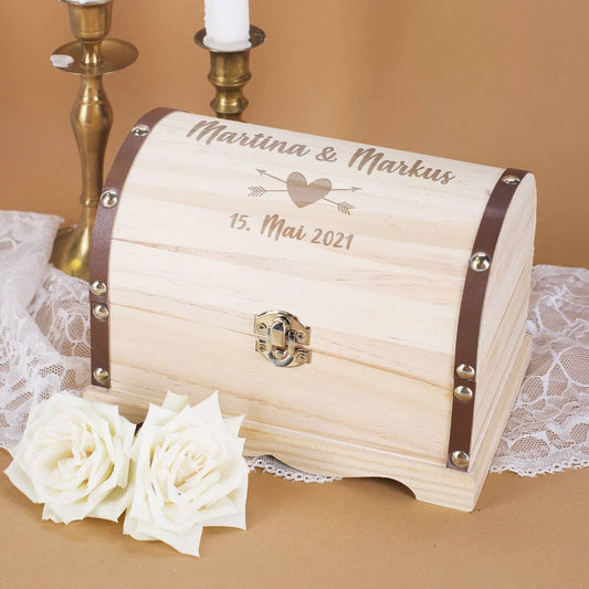 Holztruhe für Hochzeitspaare oder Verliebte