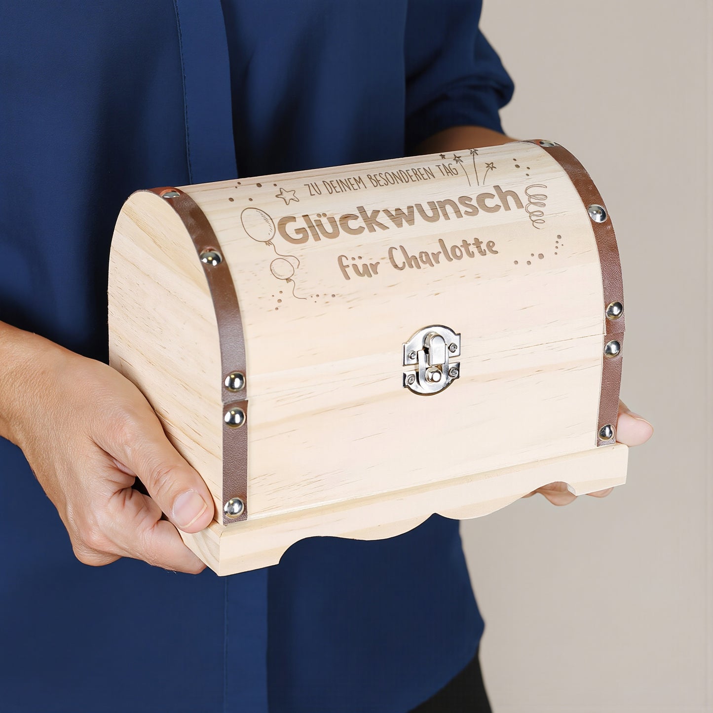 Gravierte Schatztruhe in 3 Größen mit Wunschtext