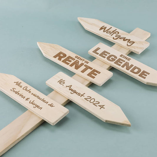 Holzschild Wegweiser