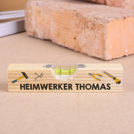 Mini Wasserwaage aus Holz mit Werkzeugen und Text bedruckt