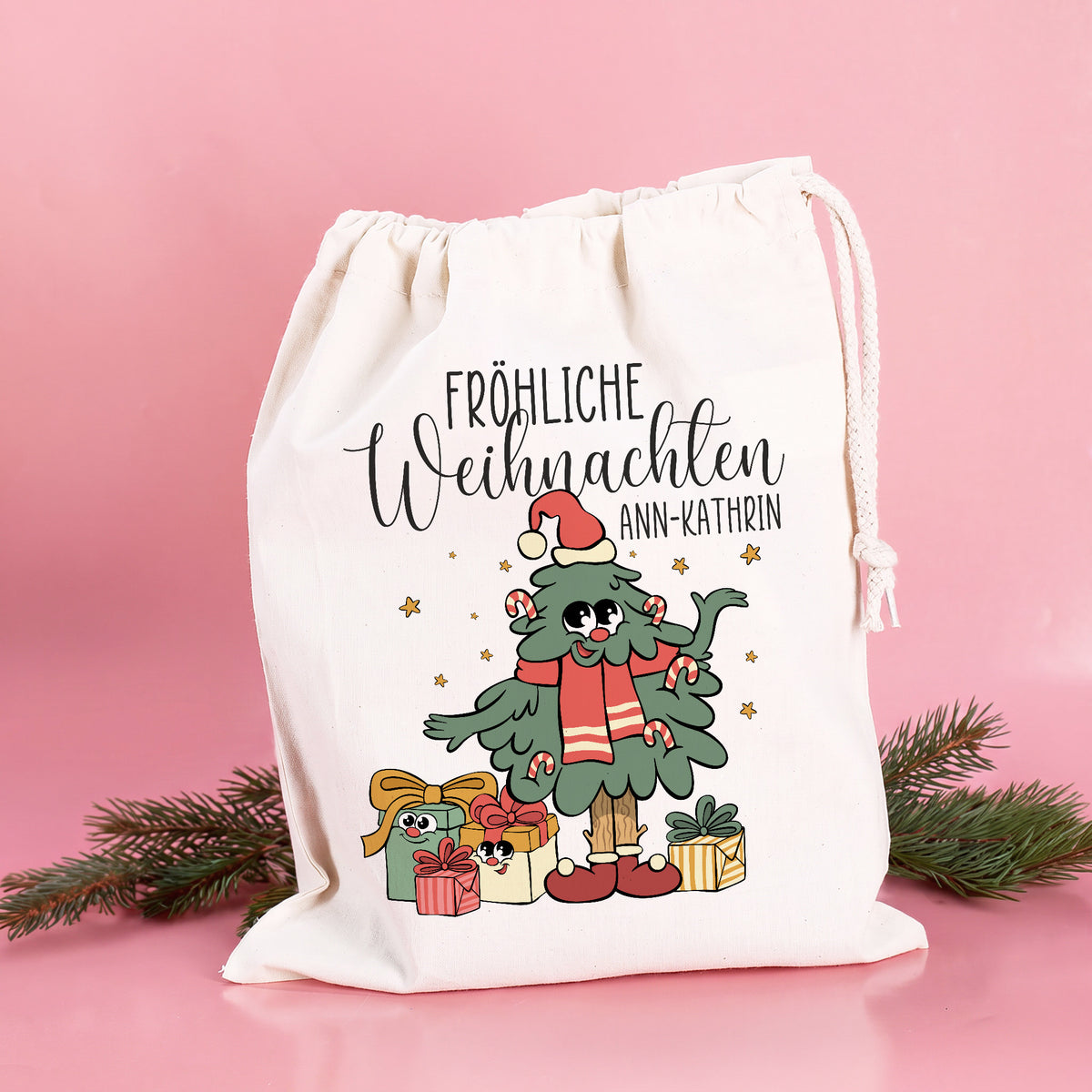 Mittelgroßer Geschenksack mit Name Ann-Kathrin, Weihnachtsbaum Motiv und Schriftzug Fröhliche Weihnachten