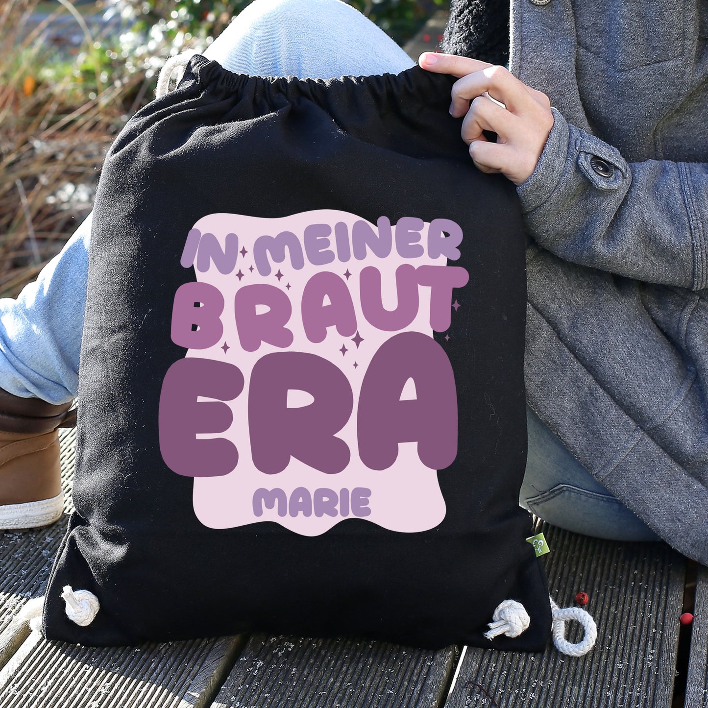 JGA Baumwoll-Rucksack mit Wunschname für die Braut-to-be | Schwarz & Natur