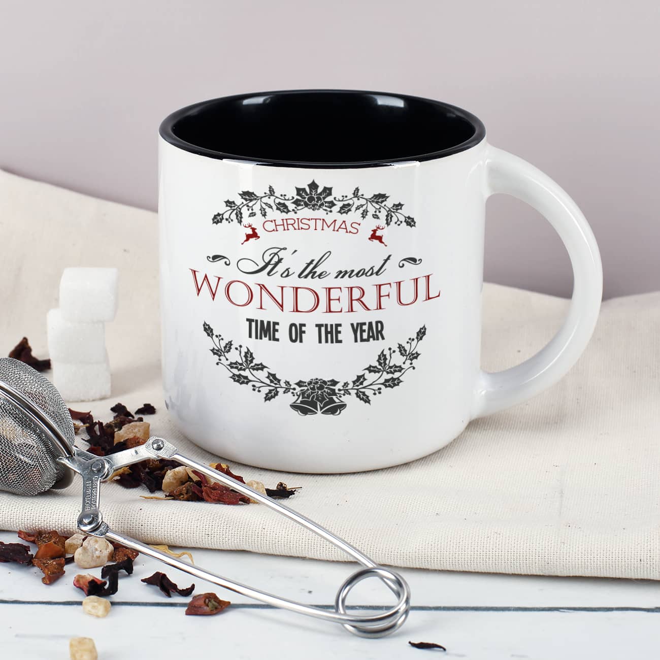 Große Tasse mit Weihnachtsmotiv "Christmas - It's the most wonderful time of the year"