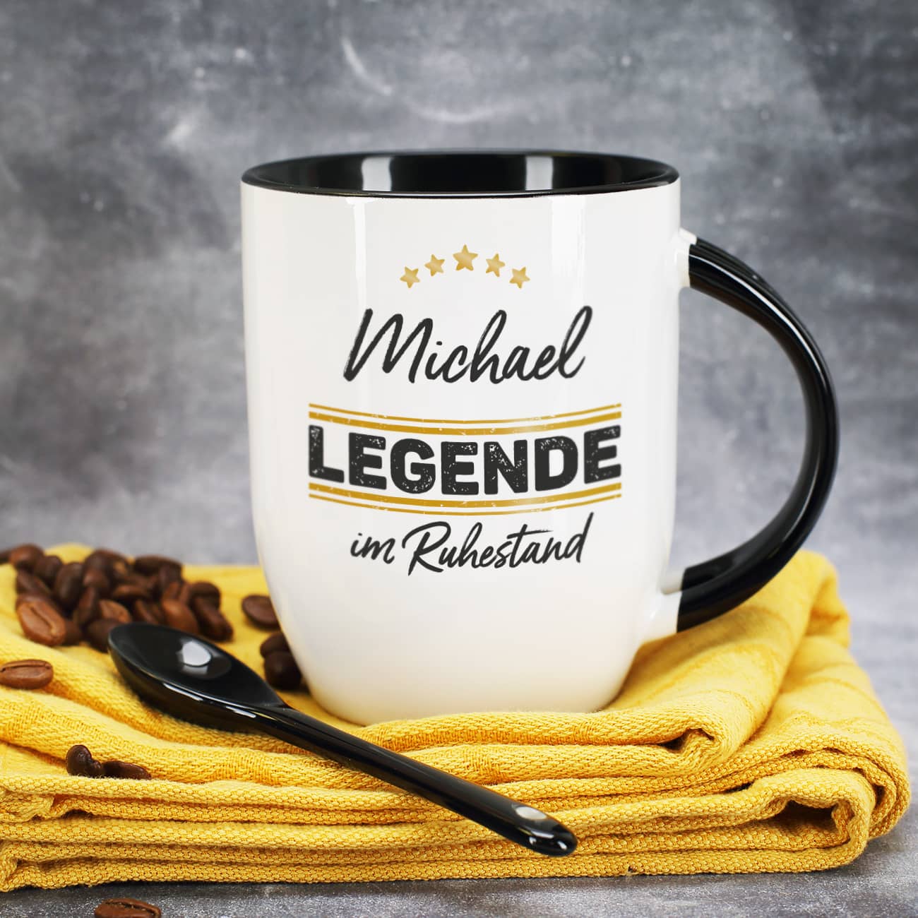 Tasse "Legende im Ruhestand" mit Löffel und mit Name personalisiert