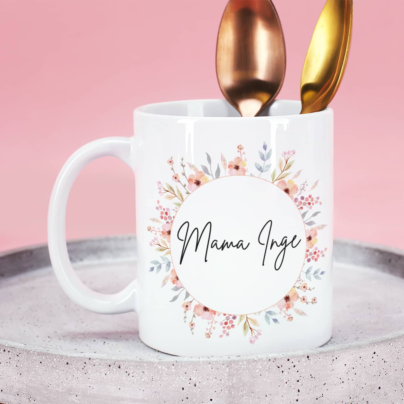 Blumenkranz mit Name in der Mitte