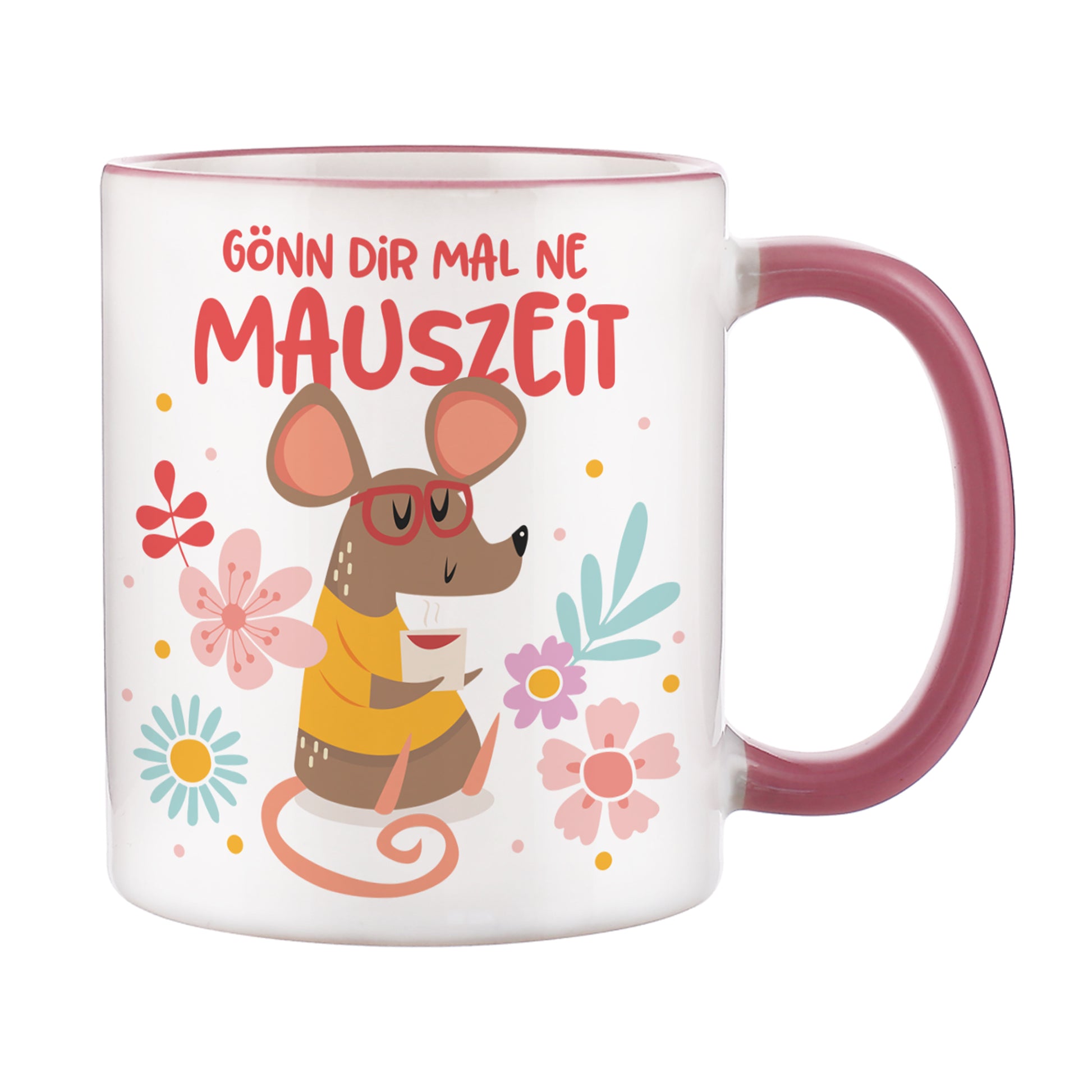 Freigestellte personalisierte Tasse mit dem Motiv „Gönn dir mal ne Mauszeit“ und Name auf weißem Hintergrund.