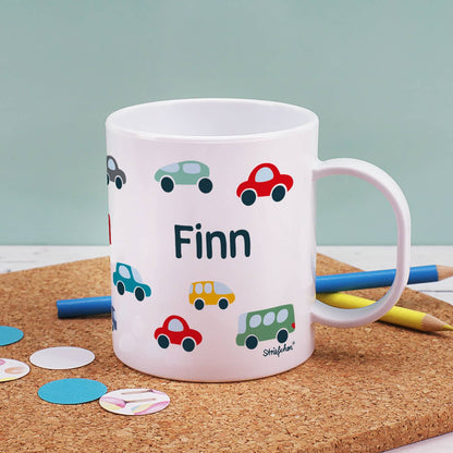 Kindertasse mit Autos und Name bedruckt