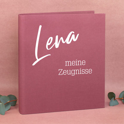 Rosa Dokumentenmappe aus Leinen, personalisiert mit Name Lena und zwei Wunschtextzeilen
