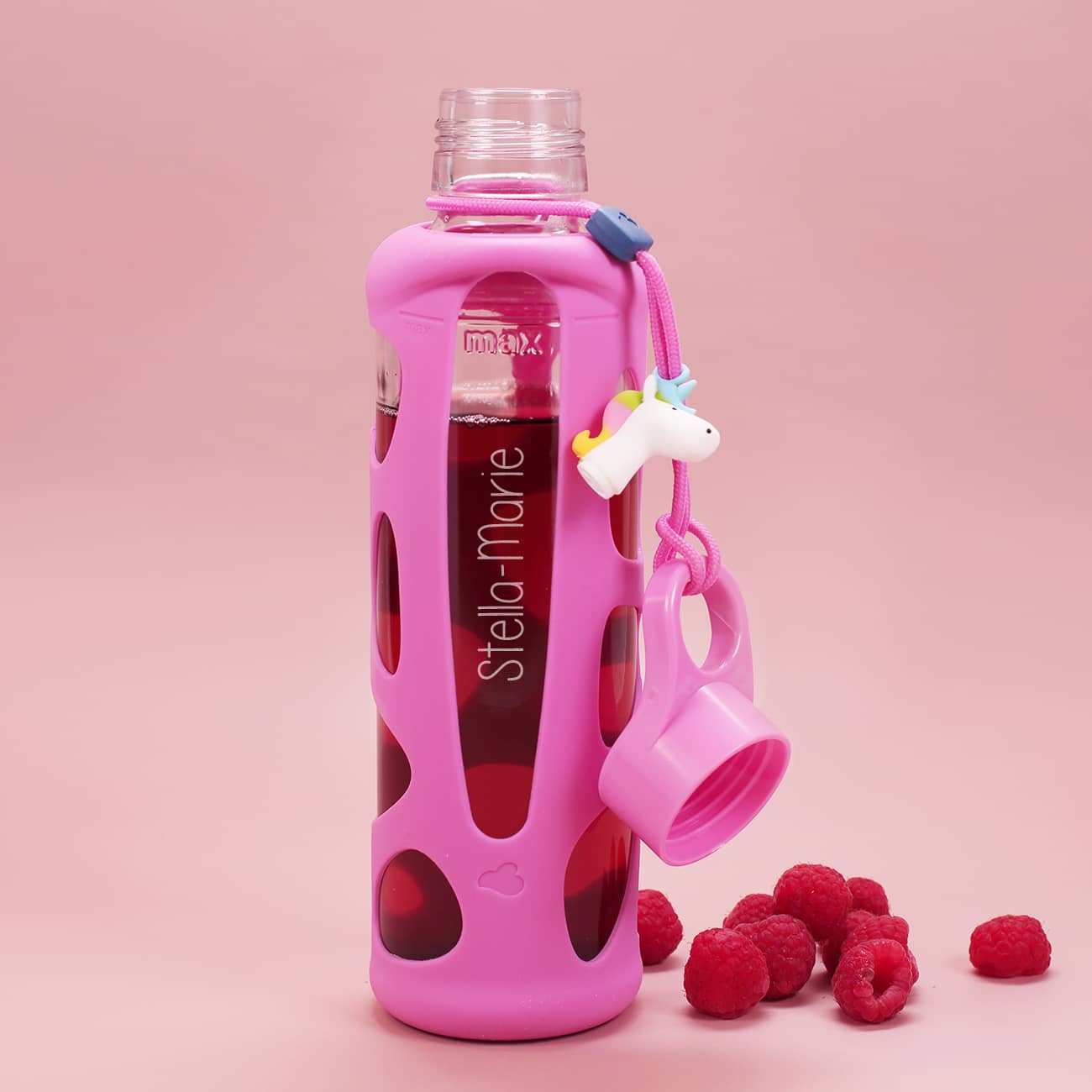 Glasflasche mit Silikonhülle, Einhorn Anhänger und Namensgravur