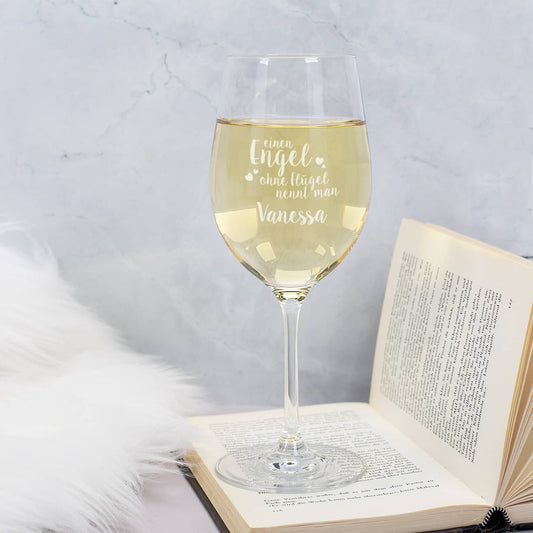 Weinglas "einen Engel ohne Flügel nennt man..." mit Ihrem Wunschnamen