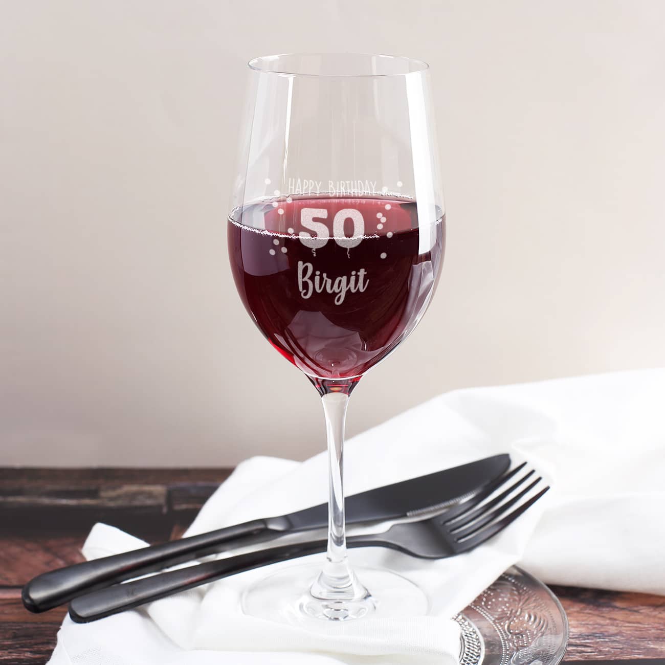 Happy Birthday 50 - graviertes Weinglas zum 50. Geburtstag mit Name