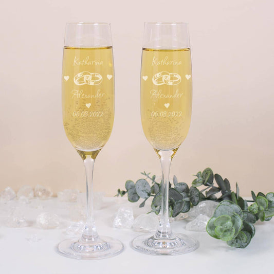 2 gravierte Leonardo Sektgläser zur Hochzeit mit Ringen