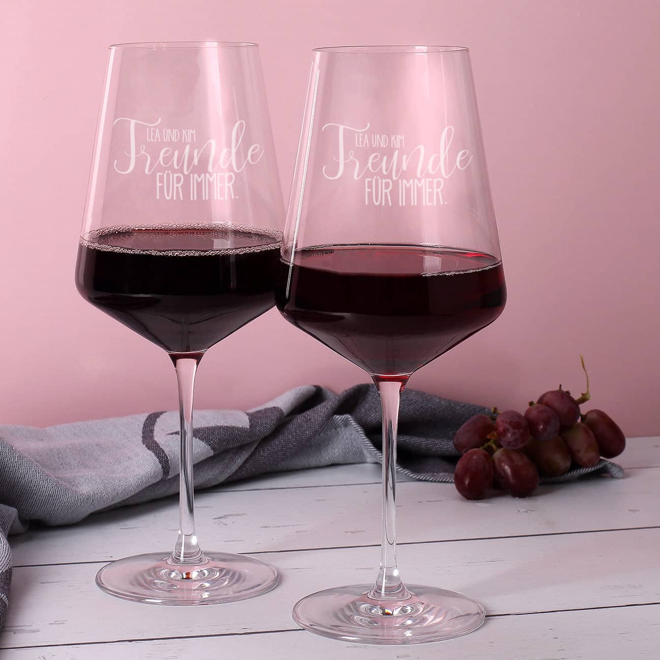 Gravierte "Freunde für immer" Rotweingläser