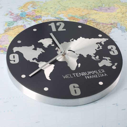 Metalluhr "Weltenbummler" mit  Ihrem Namen