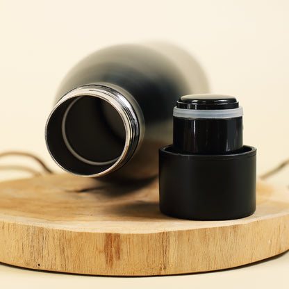 Thermosflasche in zwei Farben mit Ihrem Wunschnamen