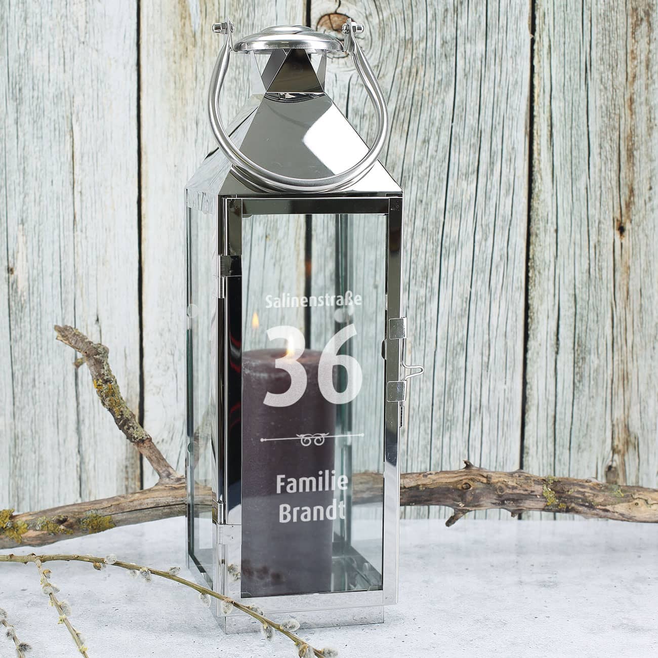 Große Metalllaterne mit Gravur