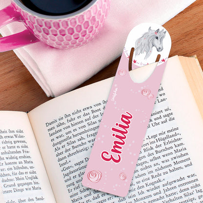 Lesezeichen mit Schimmel, Blumen und Name